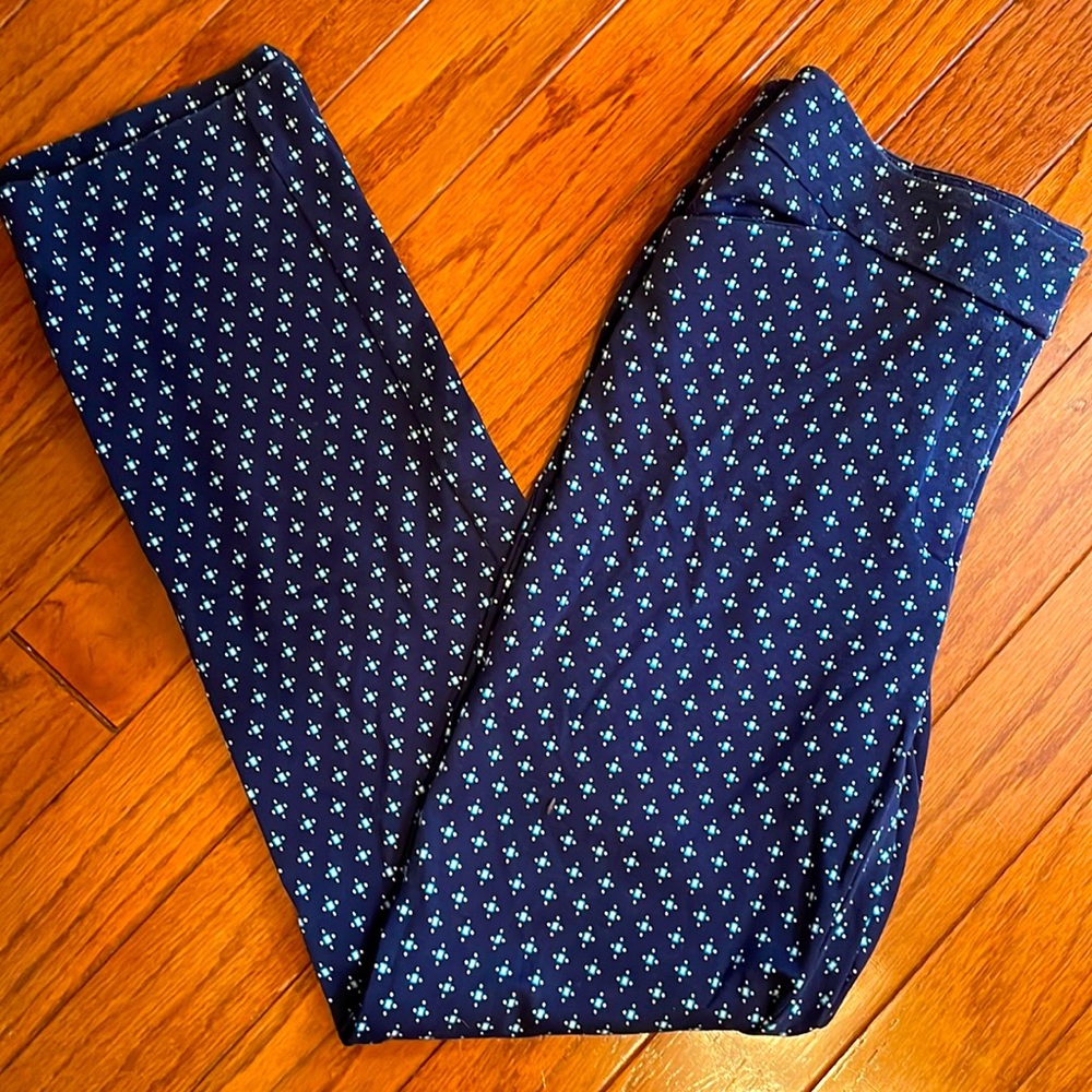 CHICO’s women .5 pants 6 BLUE athletic zip front